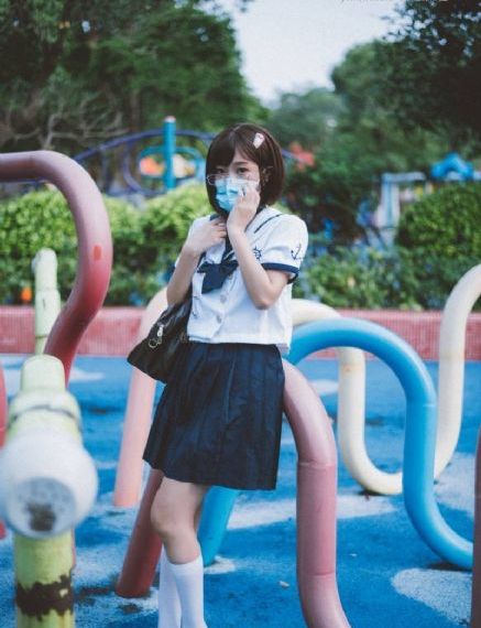 欧美比基尼美女跳舞_BD英语HD高清在线观看