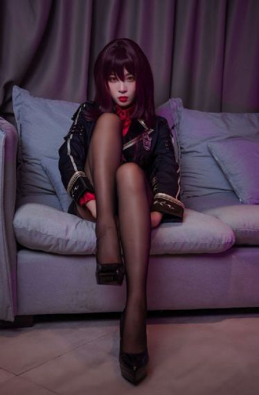 欧美服装公司广告_剧情片手机在线观看