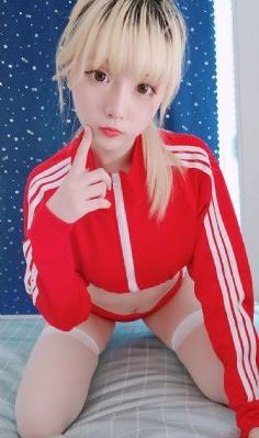 国产扒开脚做爽爽爽天美传媒_高清在线观看电视