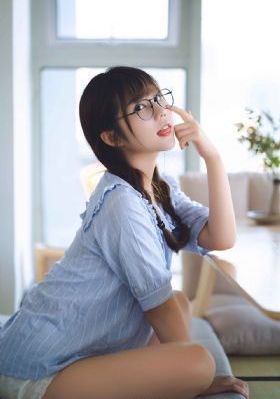国产一精品一av一免费榨汁机_吉吉电影在线观看