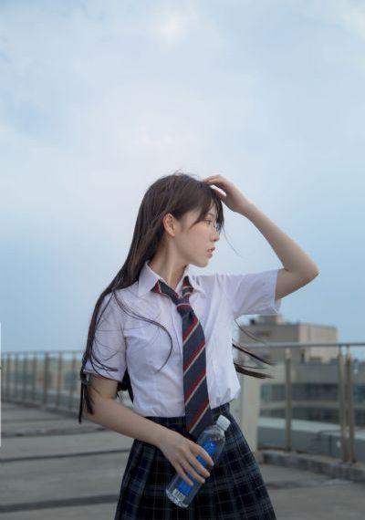 久久精品性一区区裸体艺术_BD韩语全集在线观看
