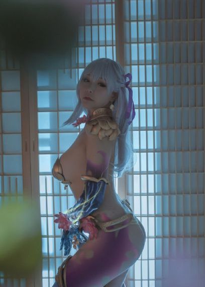 qq欧美女生头像重口味_720BD在线观看